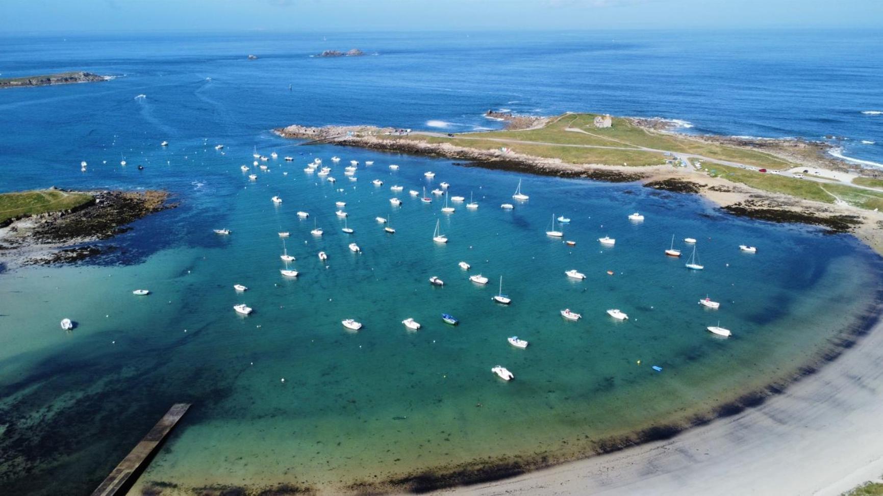 Ty Nevez - Jolie Maison Neuve Avec Petite Vue Saint-Pabu (Finistere)